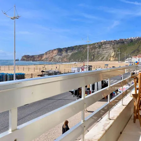 Stone's Throw - Front Line In * Nazaré
